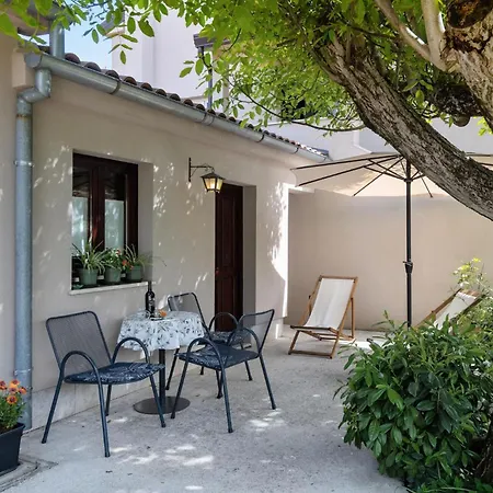 1 Bedroom Gorgeous In