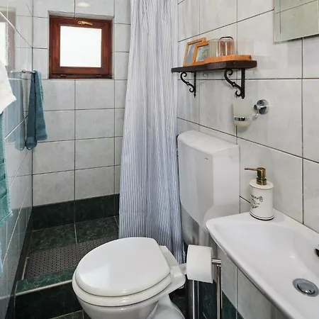 Apartamento 1 Bedroom Gorgeous In Poreč