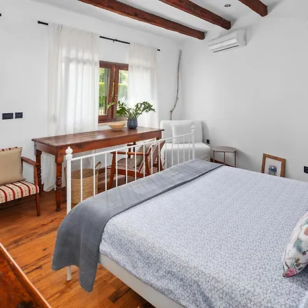 1 Bedroom Gorgeous In Apartamento *
